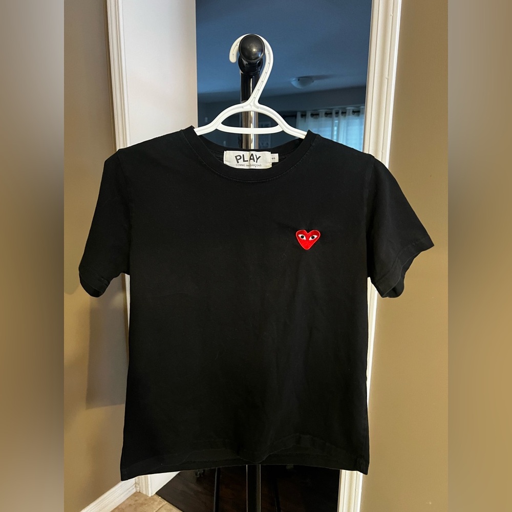 Comme des Garçon CDG Red Heart Eyes Embroidered Art Black Tee